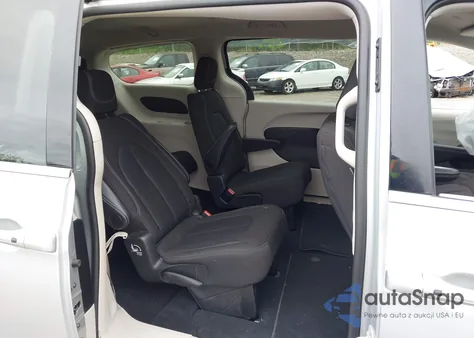 2024 Chrysler Voyager Lx z USA, uszkodzony, nr VIN 2C4RC1CG9RR150964